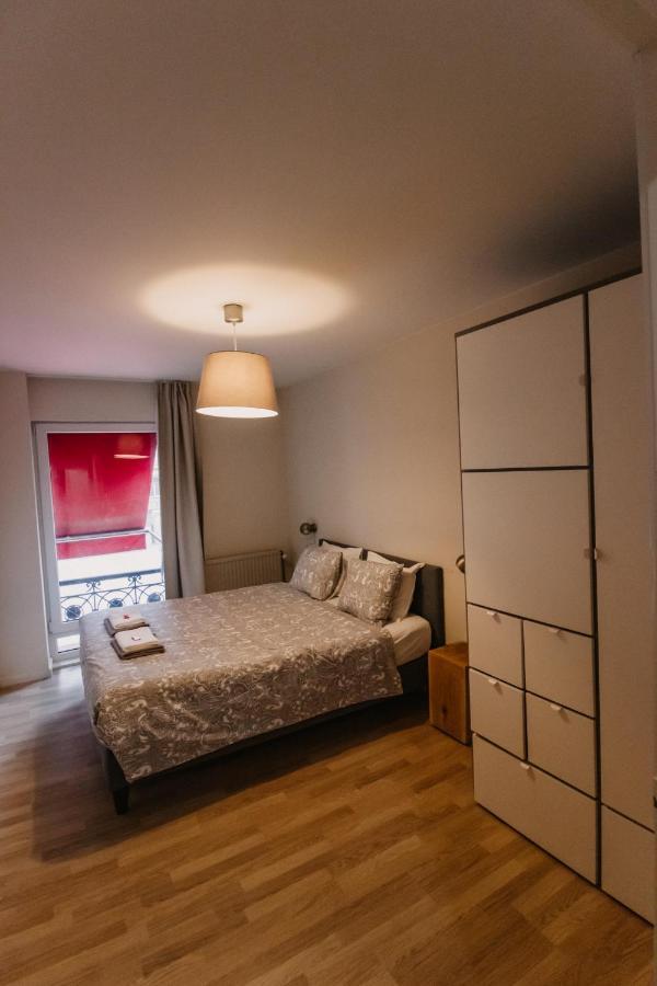 And Cozy In * Bruselas